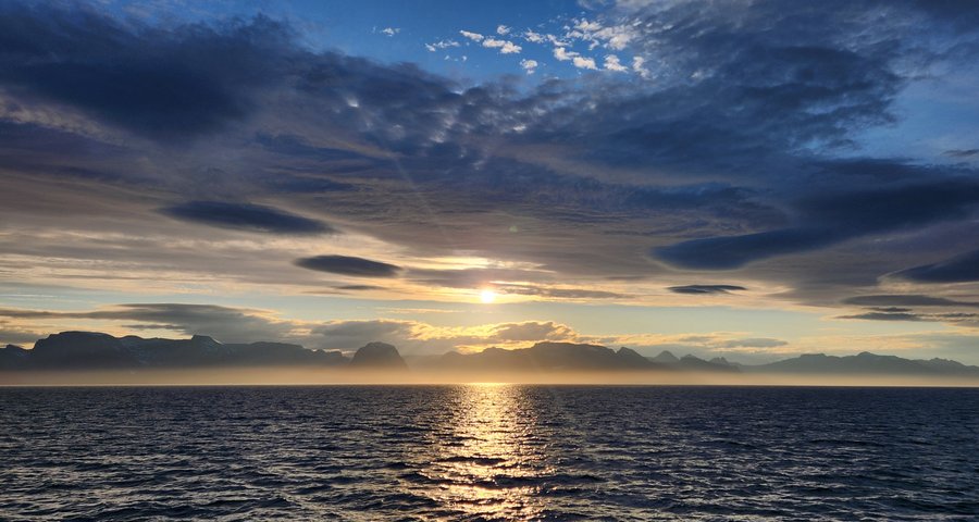 2024-09-24 Sunset in Frobisher Bay (KBosman)